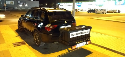Možnost úpravy boxů - montáž rukojetí